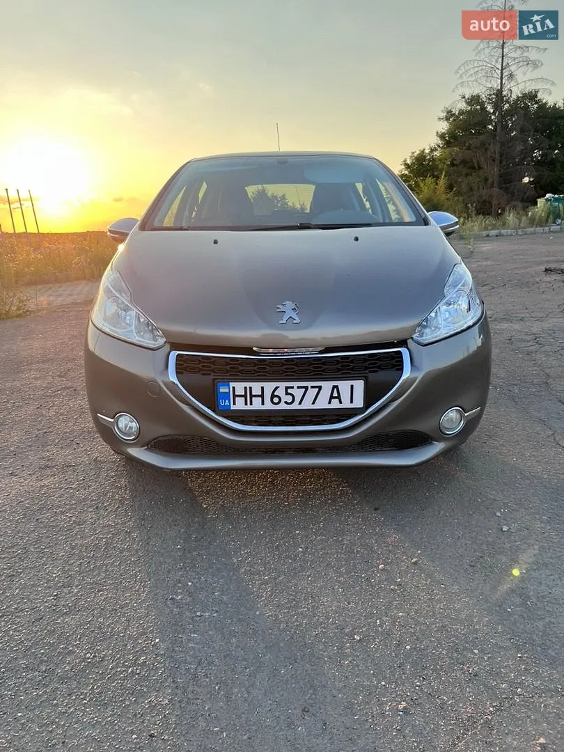 2013 Peugeot 208 - мініатюра 2