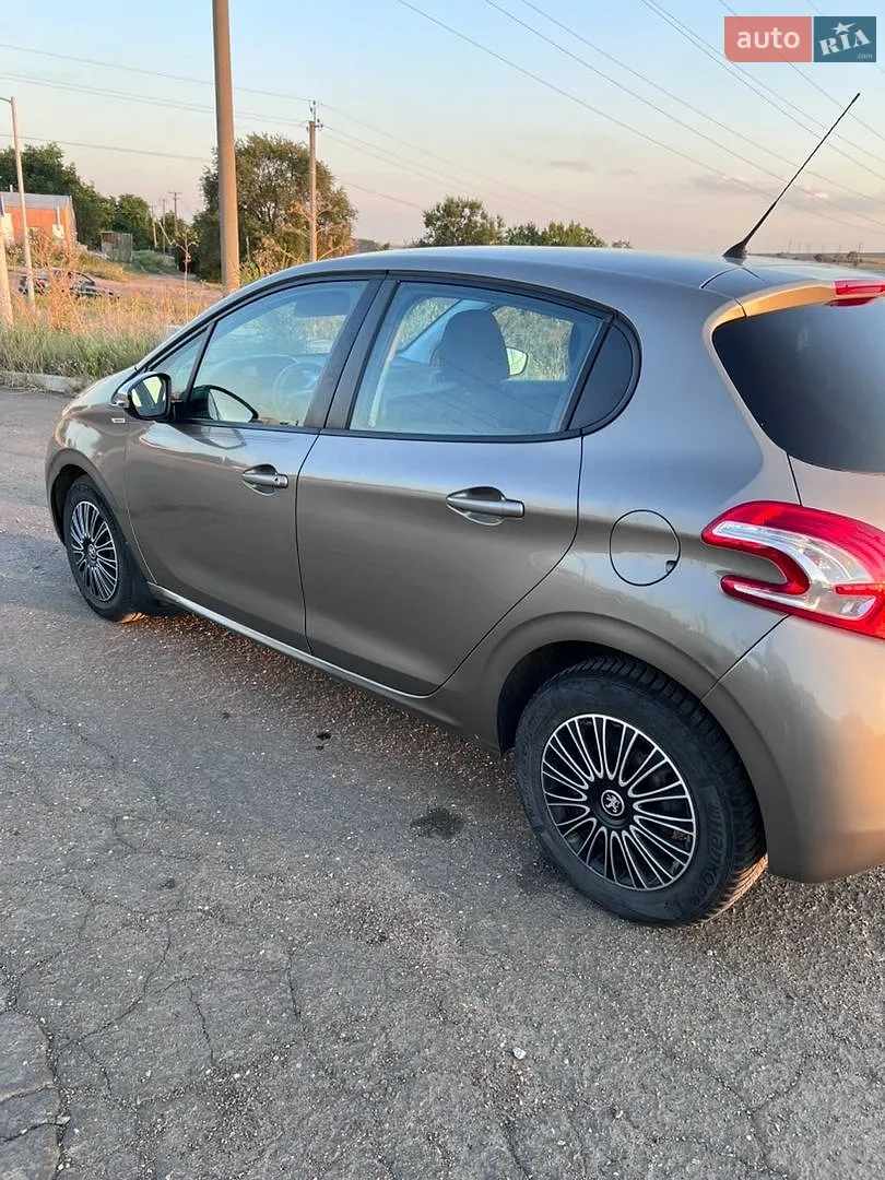 2013 Peugeot 208 - мініатюра 5