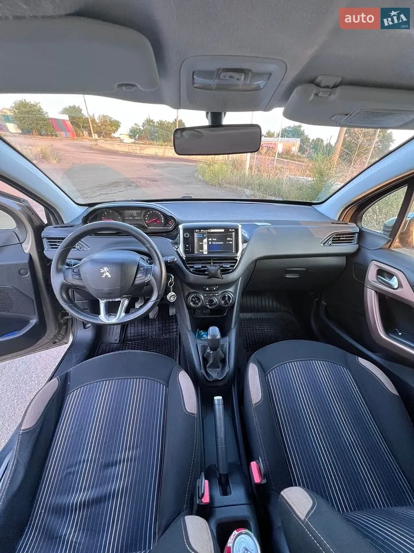 2013 Peugeot 208 - мініатюра 8