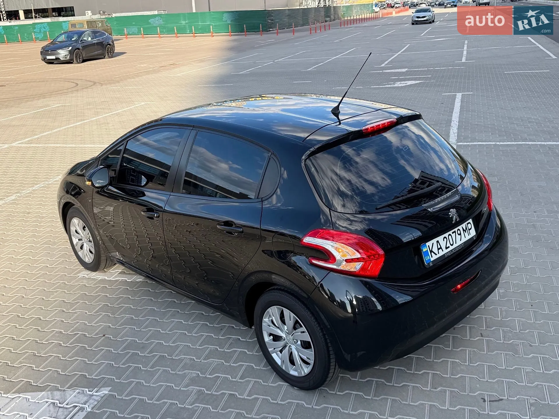 2014 Peugeot 208 - мініатюра 12