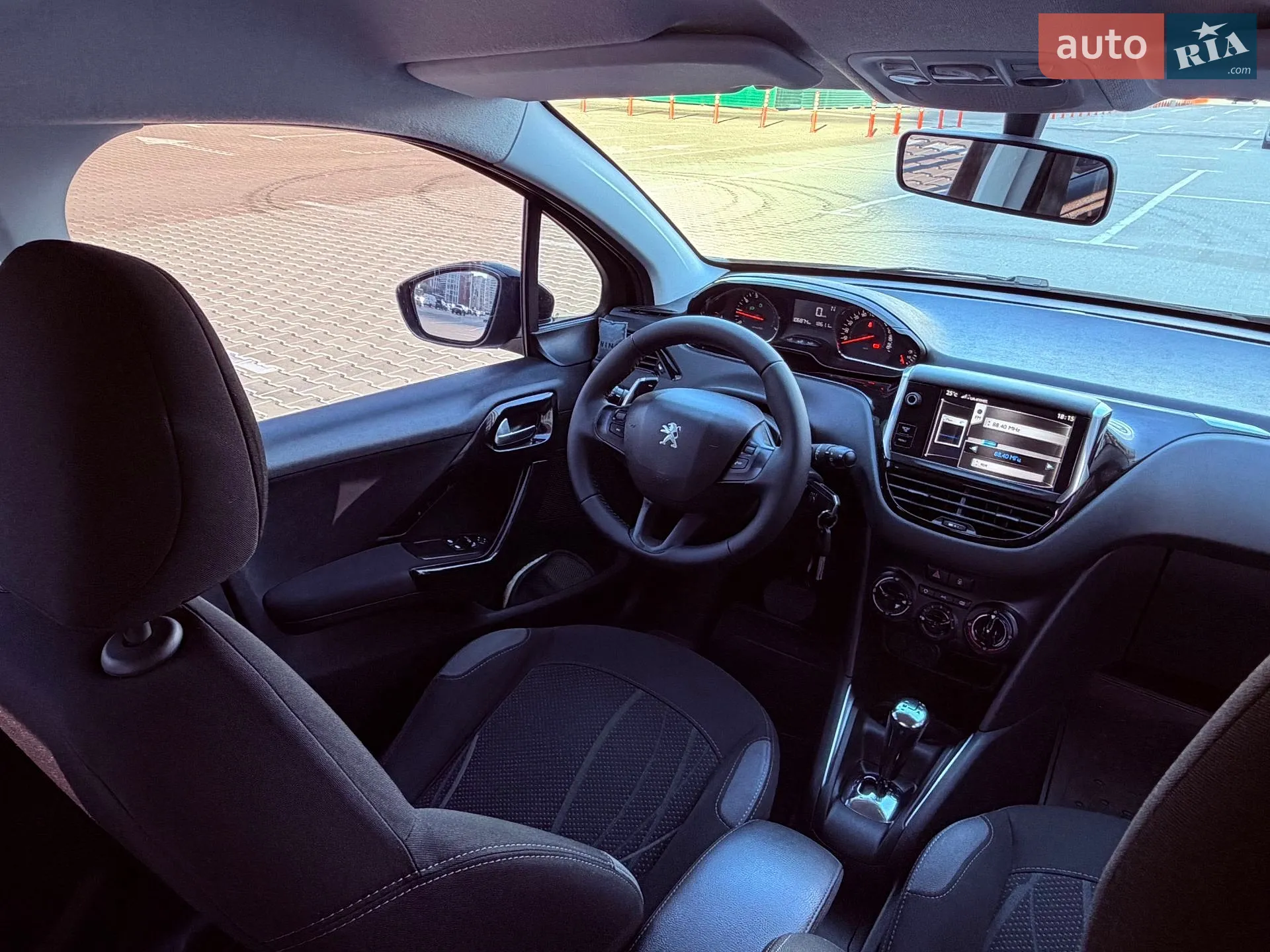 2014 Peugeot 208 - мініатюра 24
