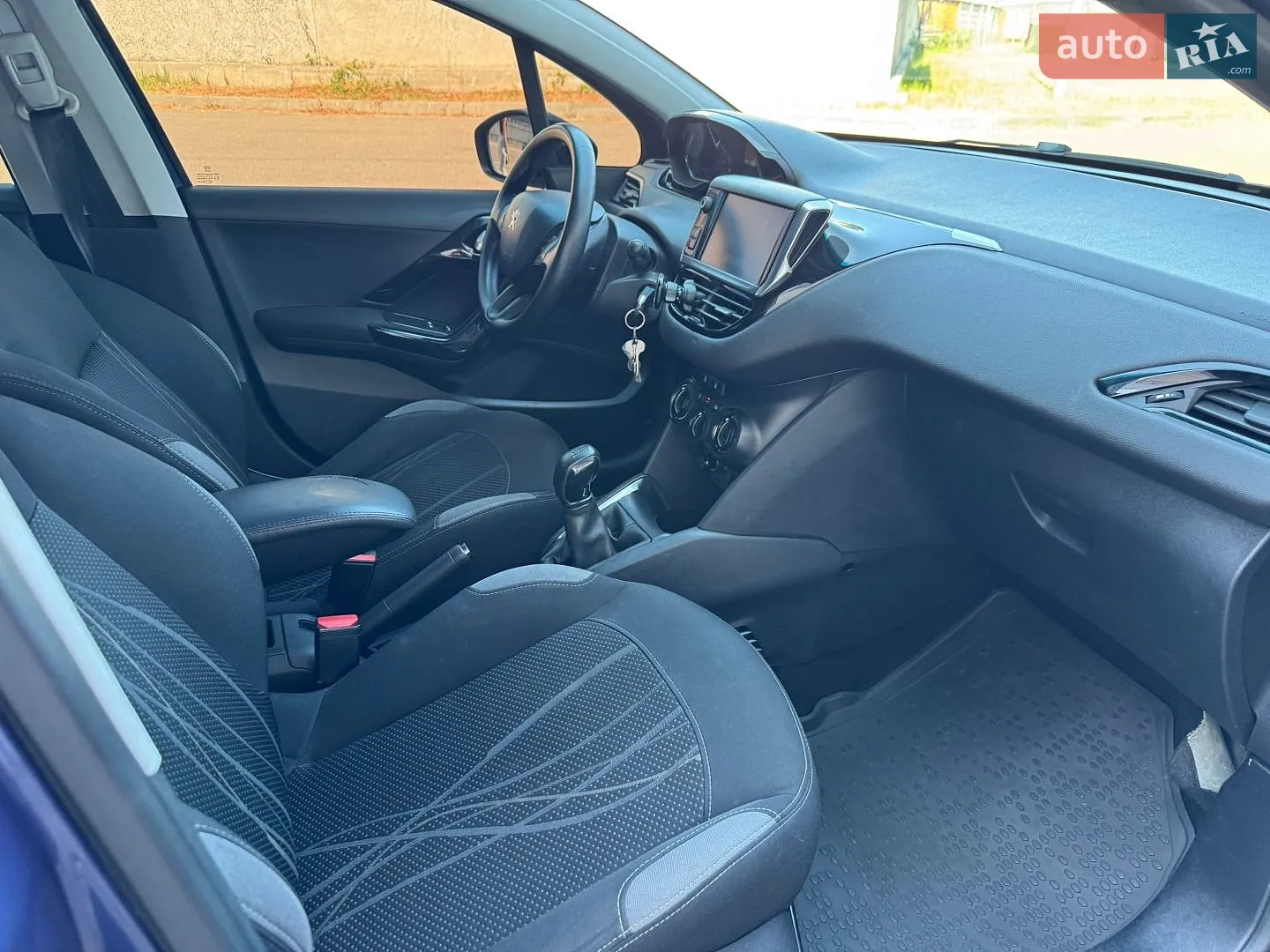 2013 Peugeot 208 - мініатюра 29