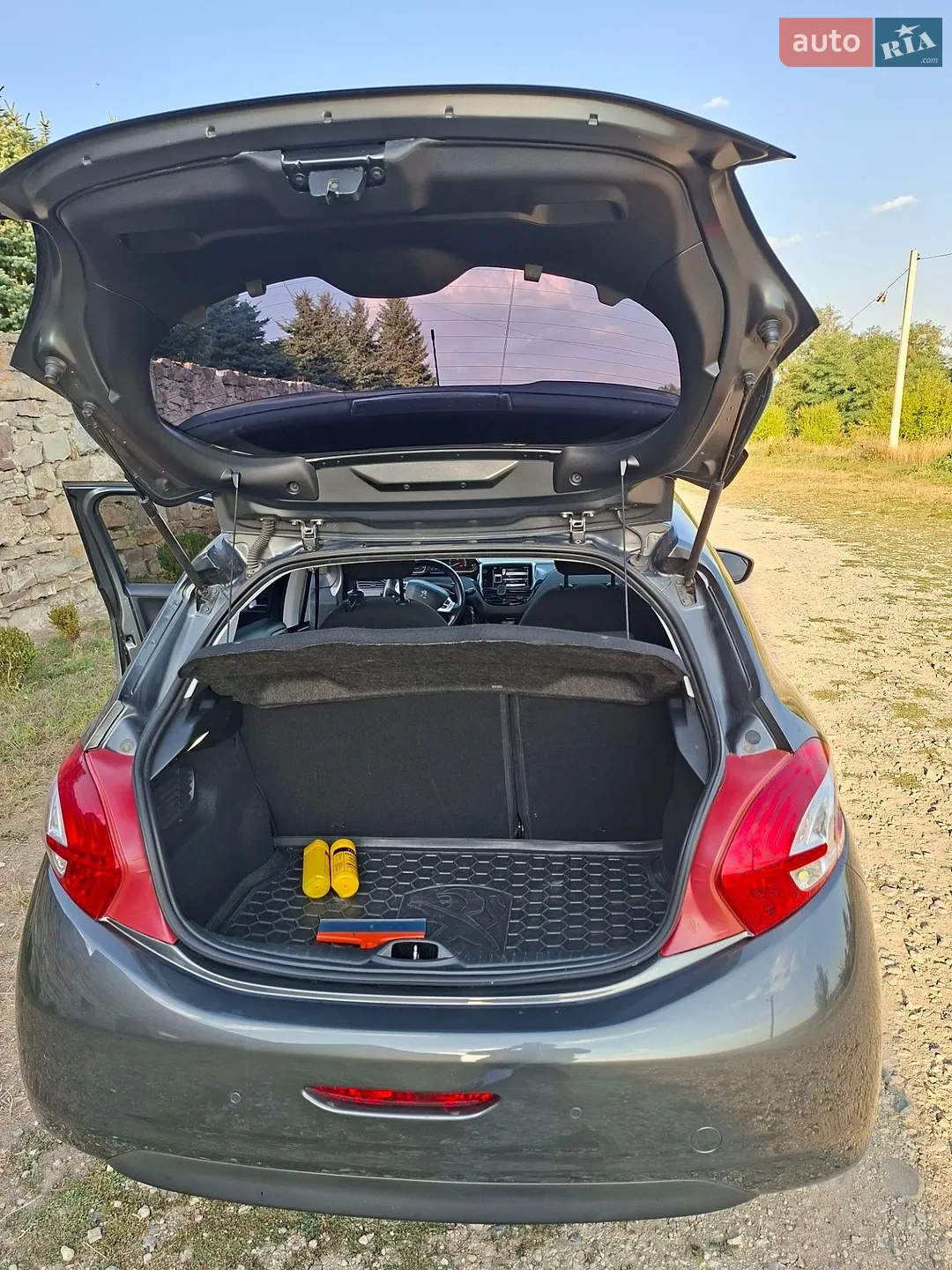 2012 Peugeot 208 - мініатюра 8