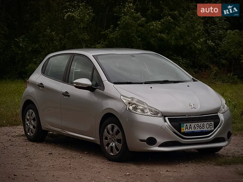 Peugeot 208