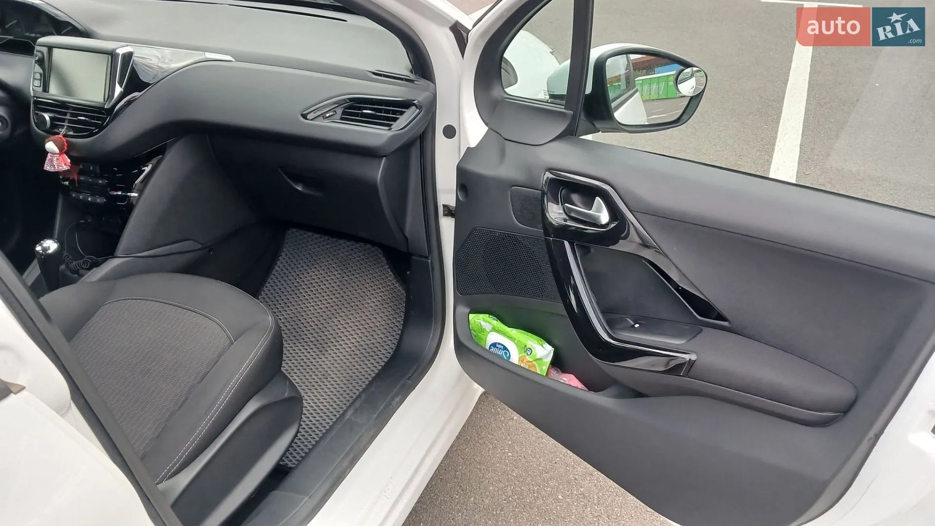 2017 Peugeot 208 - мініатюра 9