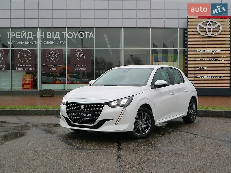 Peugeot 208 2021