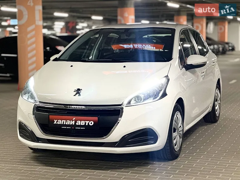 Peugeot 208