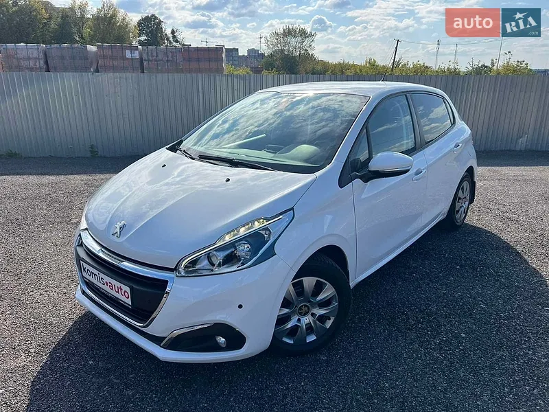 Peugeot 208