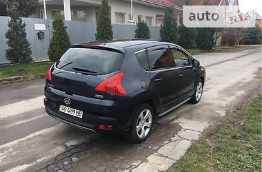 Седан Peugeot 3008 2012 в Ужгороде