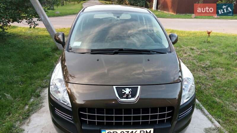 Позашляховик / Кросовер Peugeot 3008 2011 в Прилуках