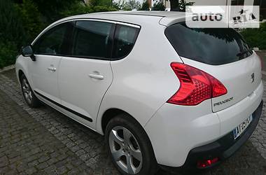 Позашляховик / Кросовер Peugeot 3008 2010 в Стрию