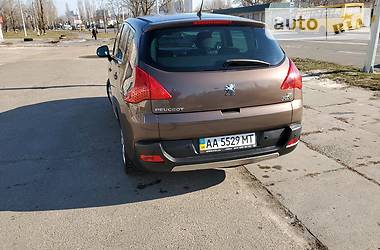 Внедорожник / Кроссовер Peugeot 3008 2013 в Киеве