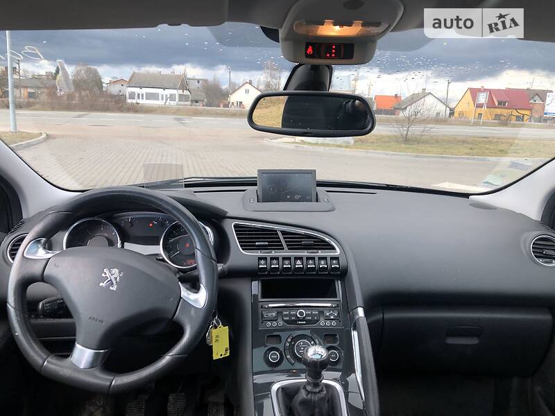 Позашляховик / Кросовер Peugeot 3008 2014 в Львові