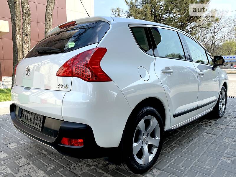 Внедорожник / Кроссовер Peugeot 3008 2010 в Днепре
