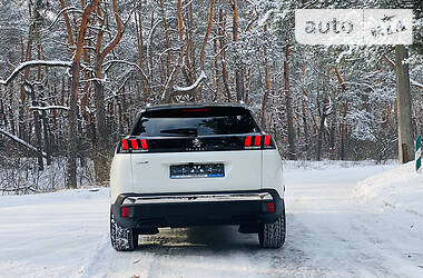 Внедорожник / Кроссовер Peugeot 3008 2017 в Киеве