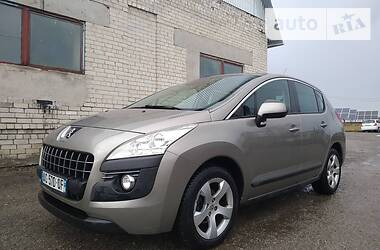 Внедорожник / Кроссовер Peugeot 3008 2010 в Бучаче