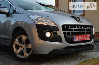 Позашляховик / Кросовер Peugeot 3008 2011 в Дрогобичі