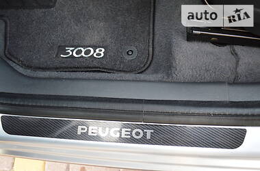 Позашляховик / Кросовер Peugeot 3008 2011 в Дрогобичі