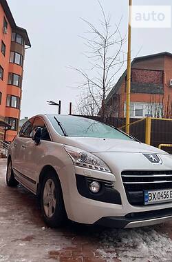 Внедорожник / Кроссовер Peugeot 3008 2013 в Нетешине