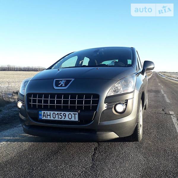 Внедорожник / Кроссовер Peugeot 3008 2011 в 