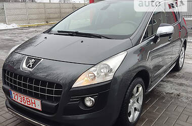 Универсал Peugeot 3008 2013 в Киеве