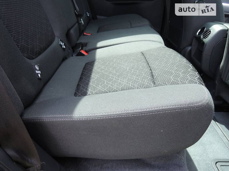 Універсал Peugeot 3008 2014 в Львові