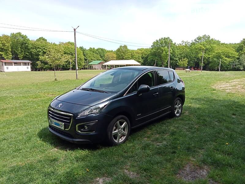 Універсал Peugeot 3008 2014 в Львові