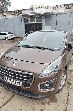 Универсал Peugeot 3008 2014 в Киеве