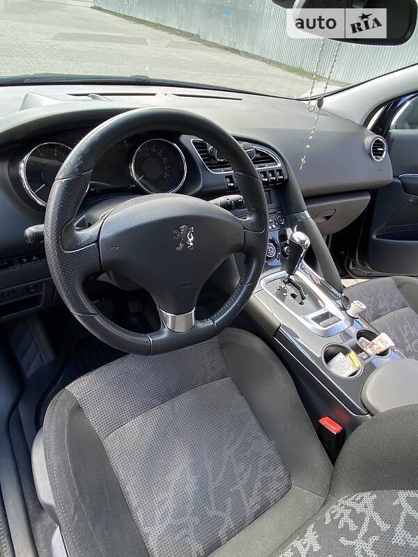 Позашляховик / Кросовер Peugeot 3008 2010 в Івано-Франківську