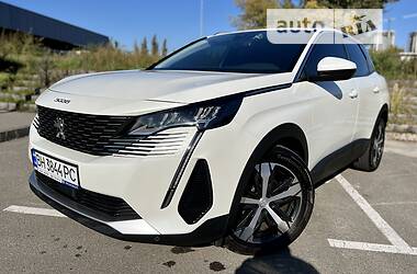Универсал Peugeot 3008 2021 в 