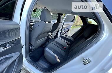 Универсал Peugeot 3008 2021 в 