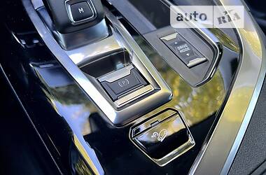 Универсал Peugeot 3008 2021 в 