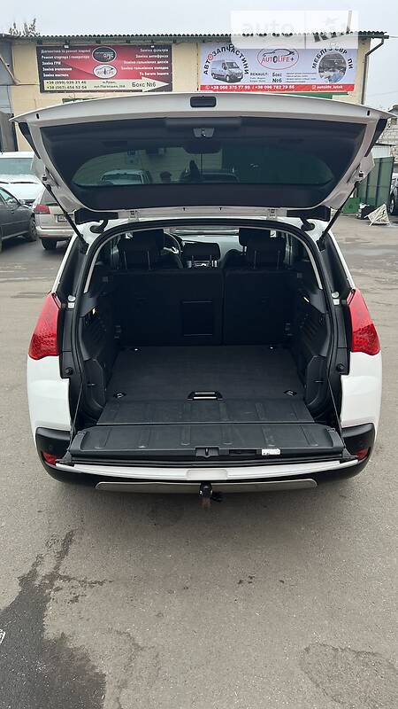 Універсал Peugeot 3008 2013 в Луцьку