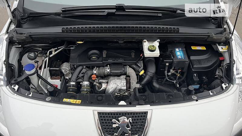 Універсал Peugeot 3008 2013 в Луцьку
