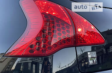 Внедорожник / Кроссовер Peugeot 3008 2013 в 