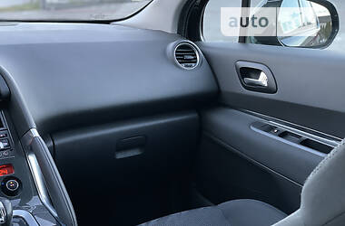 Внедорожник / Кроссовер Peugeot 3008 2013 в 
