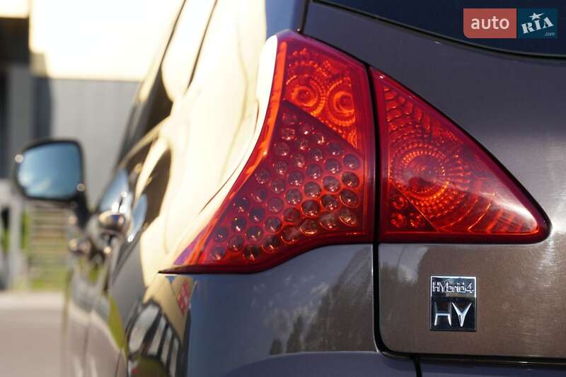 Позашляховик / Кросовер Peugeot 3008 2013 в Рівному