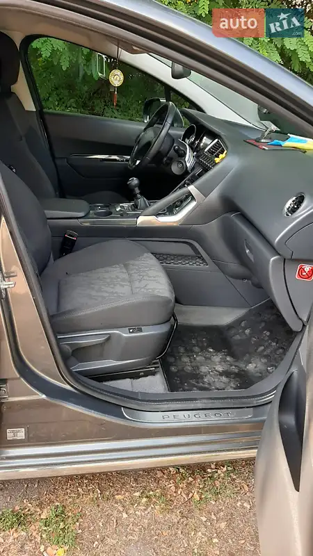 Peugeot 3008 2011 VIN VF30U9HR8BS075770 фото оголошення 8 з 54