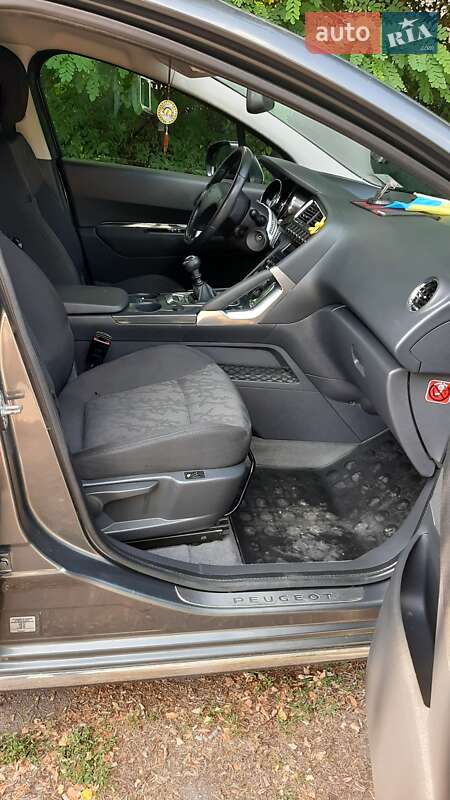 Внедорожник / Кроссовер Peugeot 3008 2011 в Коростене