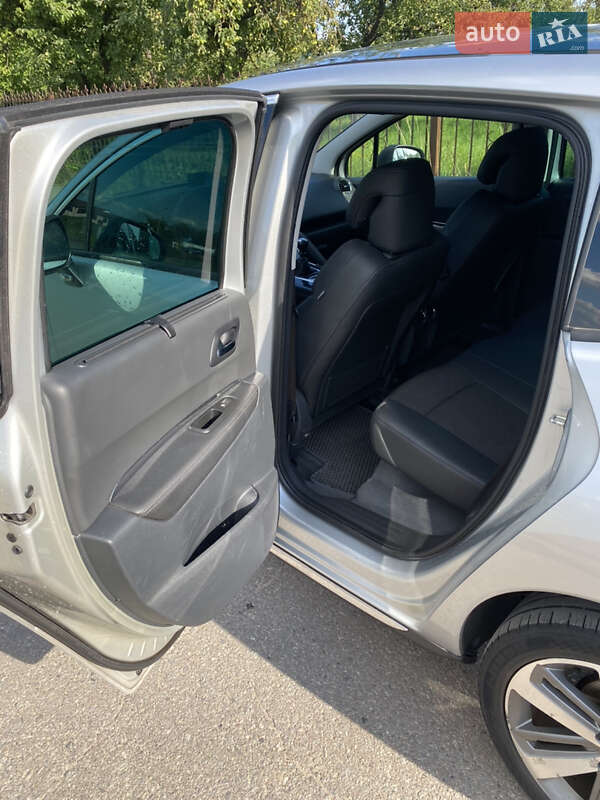 Позашляховик / Кросовер Peugeot 3008 2016 в Бродах фото 11 Позашляховик / Кросовер Peugeot 3008 2016 в Бродах