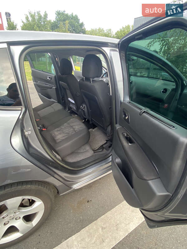 Позашляховик / Кросовер Peugeot 3008 2011 в Кагарлику