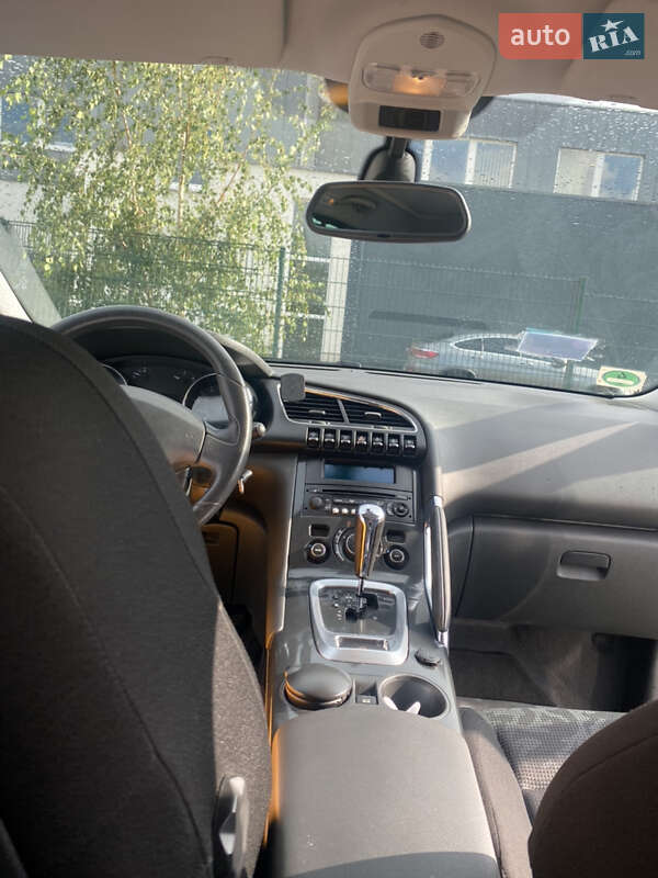 Позашляховик / Кросовер Peugeot 3008 2011 в Кагарлику