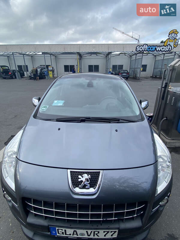 Позашляховик / Кросовер Peugeot 3008 2011 в Кагарлику