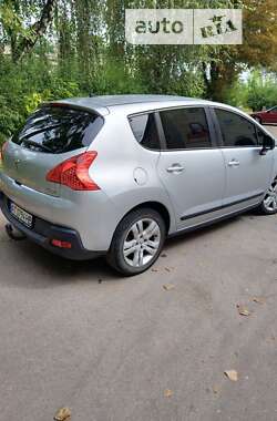 Позашляховик / Кросовер Peugeot 3008 2010 в Калуші