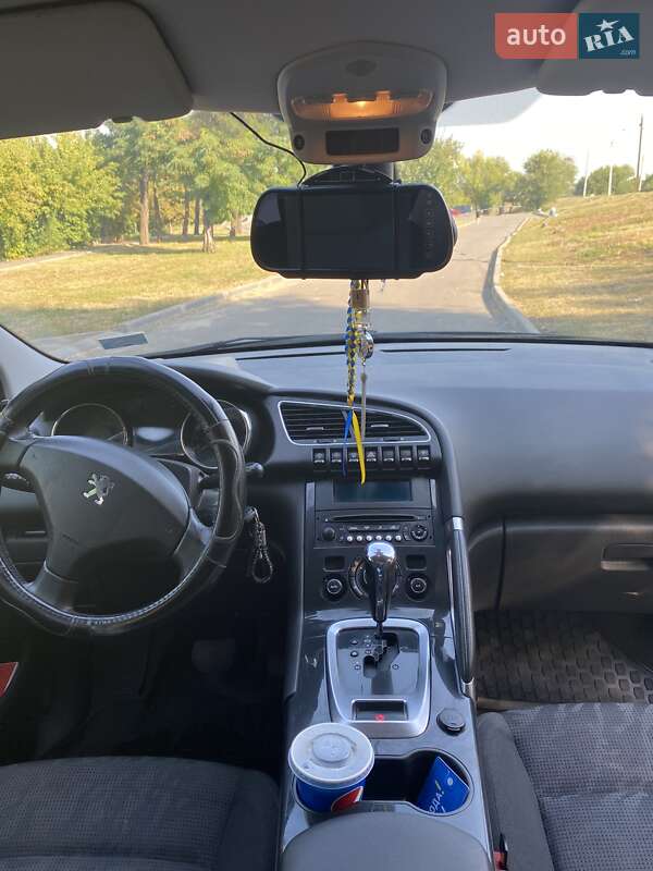 Внедорожник / Кроссовер Peugeot 3008 2012 в Кривом Роге