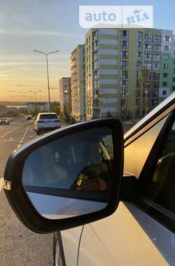 Внедорожник / Кроссовер Peugeot 3008 2017 в 