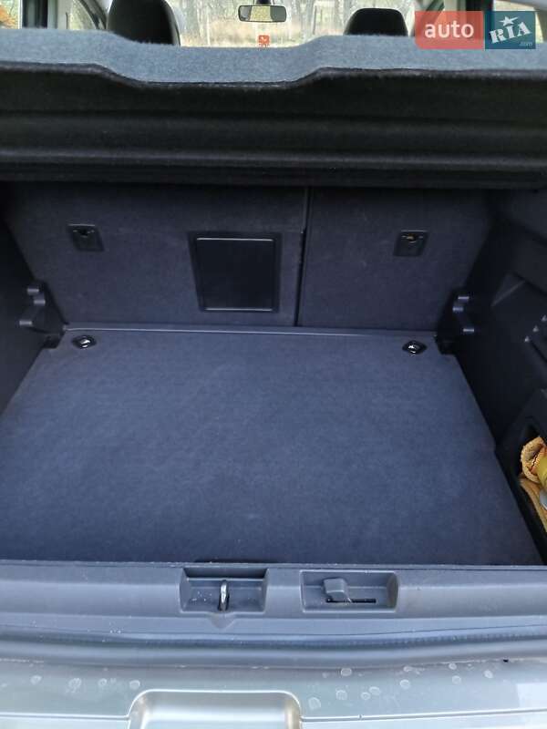 Позашляховик / Кросовер Peugeot 3008 2013 в Звягелі