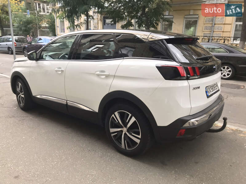 Внедорожник / Кроссовер Peugeot 3008 2017 в Киеве