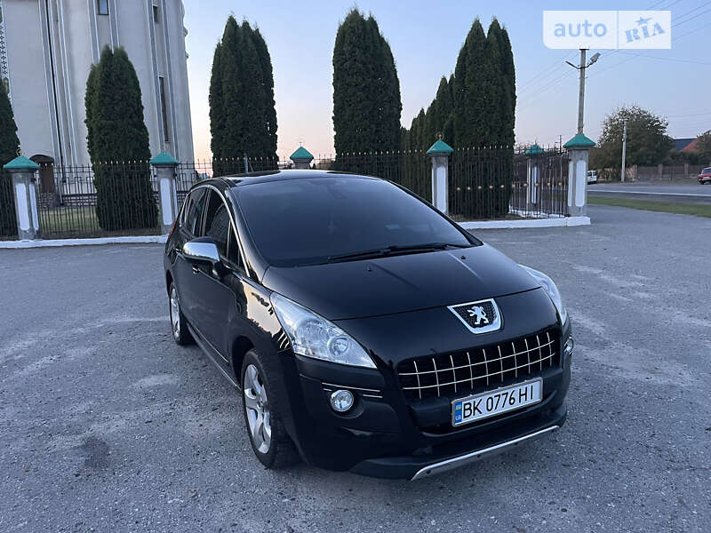 Позашляховик / Кросовер Peugeot 3008 2011 в Дубні