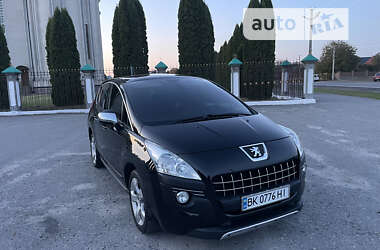 Позашляховик / Кросовер Peugeot 3008 2011 в Дубні